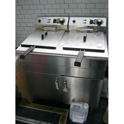 57 - An Adexa floor standing twin tub deep fat fryer in full working order, little use since new