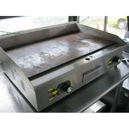 58 - An Adexa stainless steel griddle in full working order, large cooking area