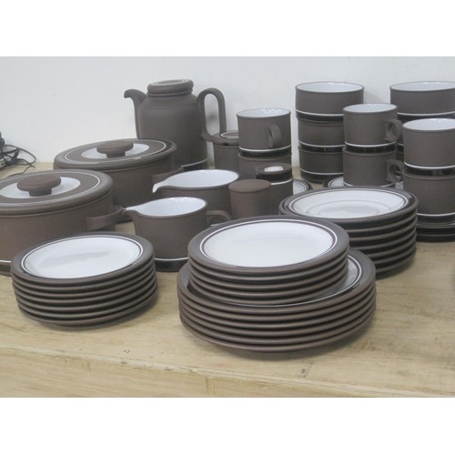 30 - Hornsea Contrast oven to table dinner and tea ware. Lot comprises seven dinner plates, six side plat... 