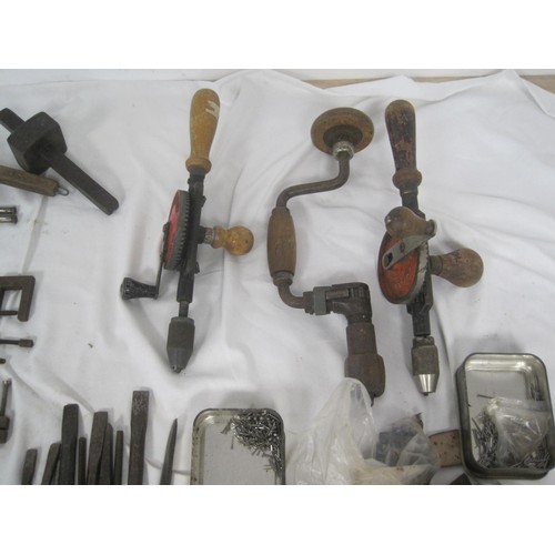 115 - A crate of mixed tools, including hand drills, brace, a Stanley No.98 marking gauge, wooden marking ... 