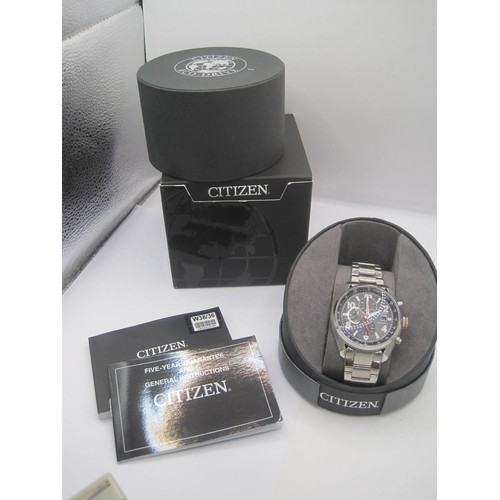 20 - Citizen Eco-Drive WR 100 gents wristwatch with stainless steel bracelet (a/f not seen running, deep ... 