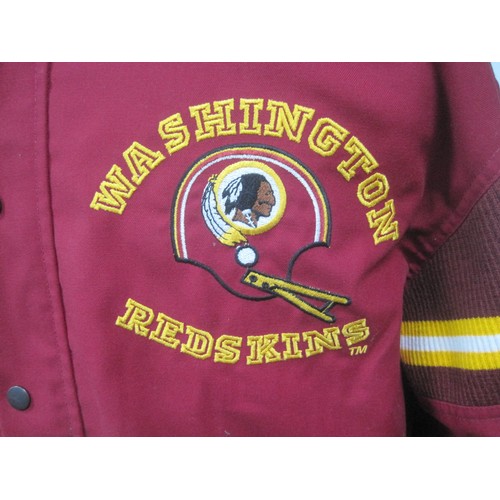 31 - American football jacket and bag - an NFL licensed product Washington Redskins jacket size L labelle... 