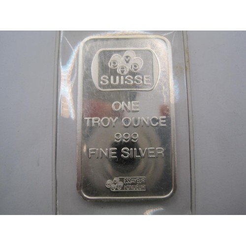 140 - A 1 Troy Ounce .999 fine silver ingot, stamped 'Suisse', figure of an eagle impressed to reverse