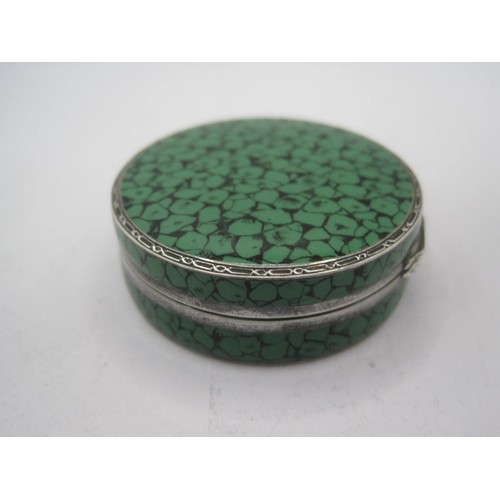 200 - A solid silver shagreen double sided green & black enamel finished compact, UK import hallmarks, in ... 