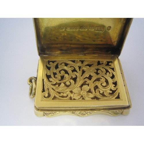 201 - A 9 carat gold Victorian vinaigrette in superb condition, good hinge & grill, hallmarked for Birming... 