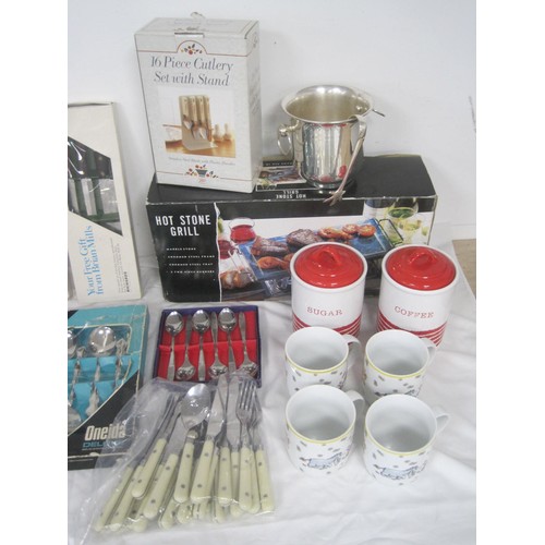 18 - Assorted kitchen and dining items, including a boxed hot stone grill, two packs of Oneida spoons, tw... 