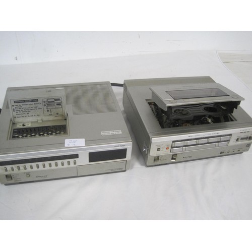 28 - A Sanyo Betamax VPR5800 Video Recorder and matching VT5800 Tuner Unit