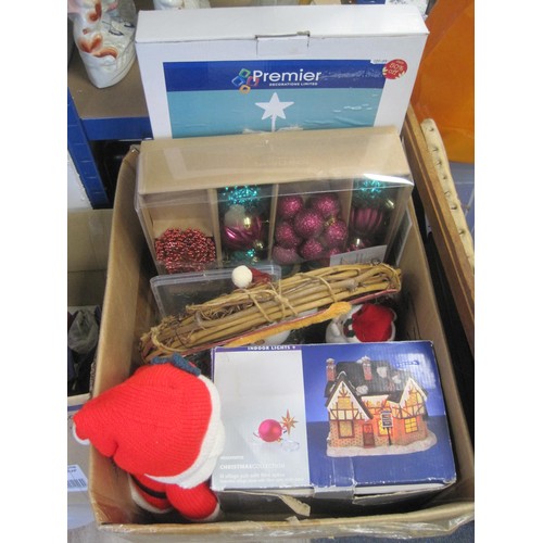 273 - A box of assorted Christmas items all in good order