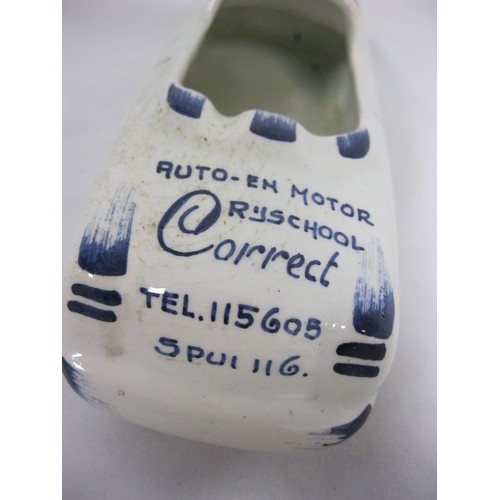 137 - A Delft advertising/promotion ashtray for a driving school in excellent condition for age. Approx si... 