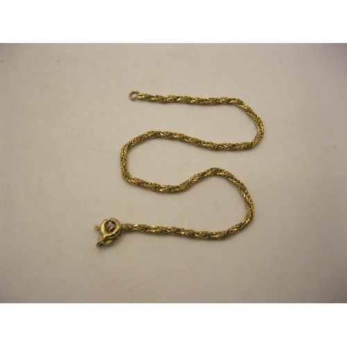 77 - A 9 carat imported gold rope twist bracelet, approx. 1.9g, clasp stamped 9K 375 import marks. Length... 