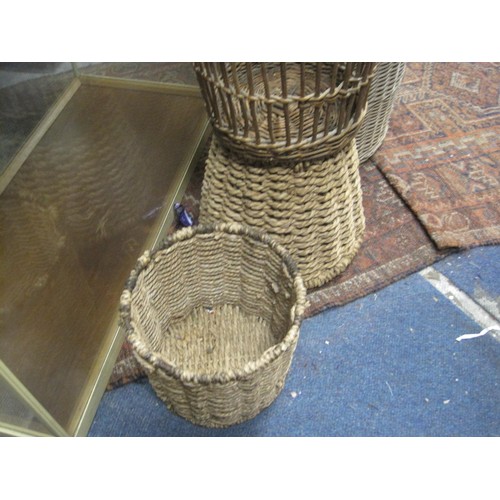 197 - A selection of larger wicker baskets, round