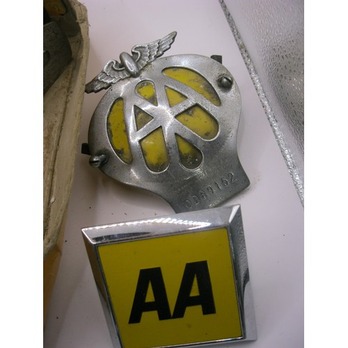 162 - A pair of vintage AA badges and a boxed Stanley No4 Plane in original box, the box a/f