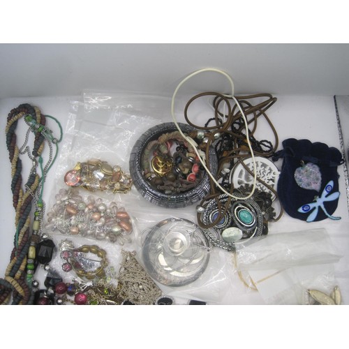 229 - A tub full of costume jewellery