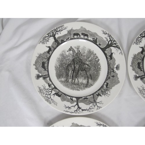 128 - A set of 6 Wedgwood African animal plates for the World Wildlife Fund, to include elephant, giraffe ... 