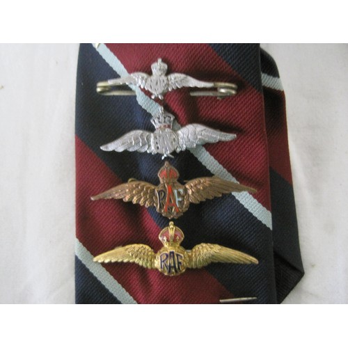 369 - WW2 Royal Air Force sweetheart brooches. An interesting collection of 28 mainly WW2 RAF sweetheart b... 