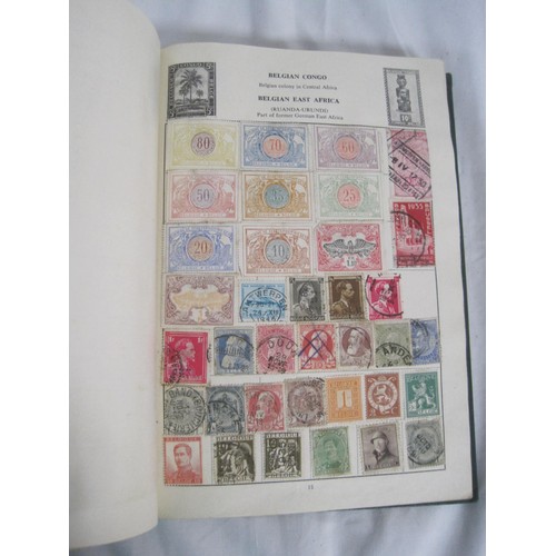 138 - 6 albums of world and United Kingdom stamps