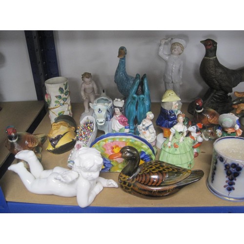 116 - A box of assorted decorated china (several of which are a/f with damage and basic repair), including... 