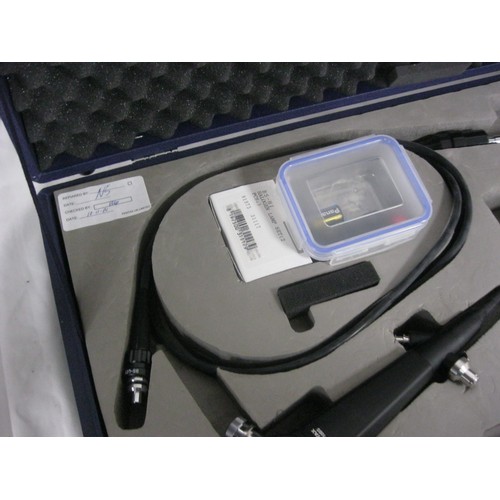 196 - A Pentax FI-10BS Endoscope, cased, in full working order and immaculate cosmetic condition