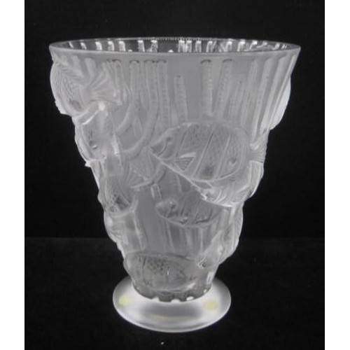 223 - A substantial Lalique vase with original box featuring heavily modelled  stylised fish swimming all ... 