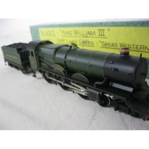 334 - Fulgerex brass King class professionally painted and named King William 3rd
Tested and runs forwards... 