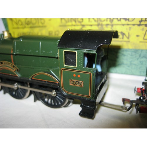 336 - Fulgerex brass King class professionally painted and named King Richard 3rd
Tested and runs forwards... 