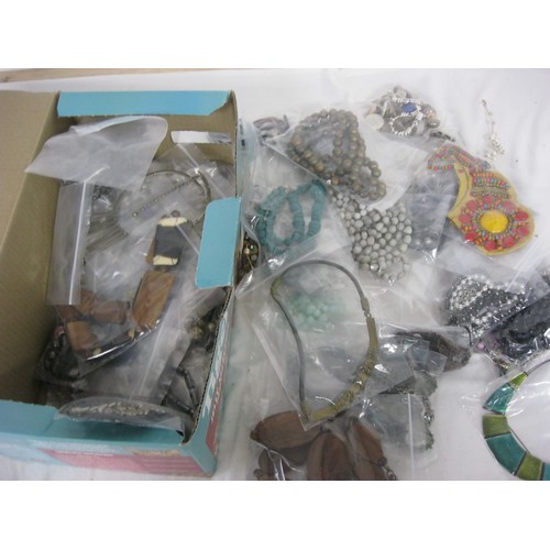 117 - A large box of assorted costume jewellery, individually bagged