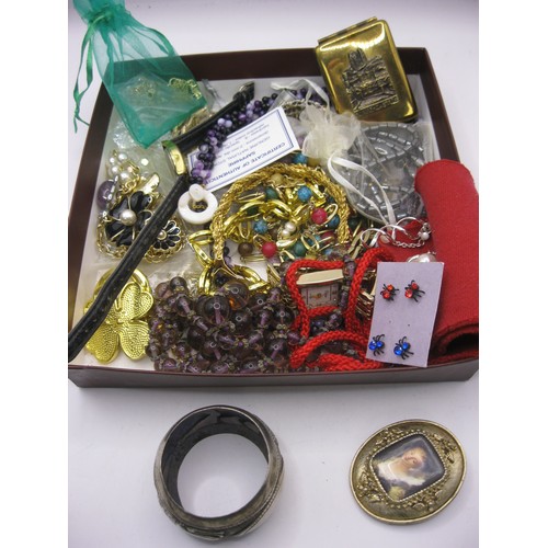 151 - A tub containing a quantity of good quality costume jewellery including some low grade silver, a bra... 