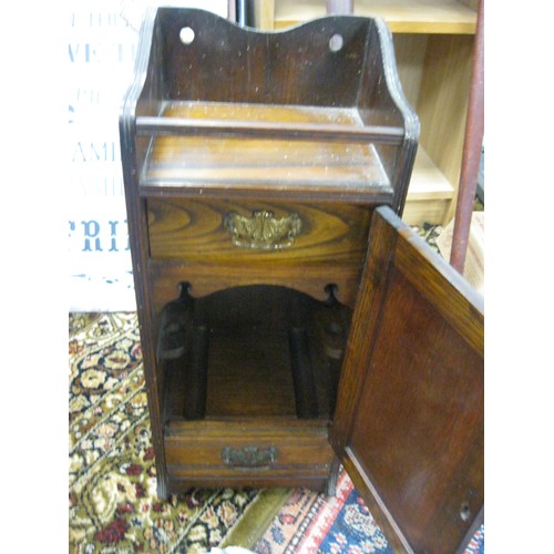 183 - An antique wooden wall-mounted smoker's cabinet in good order