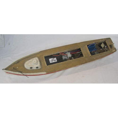 165 - A remote control boat - project, requires work