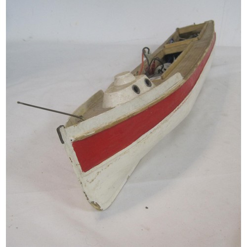 165 - A remote control boat - project, requires work