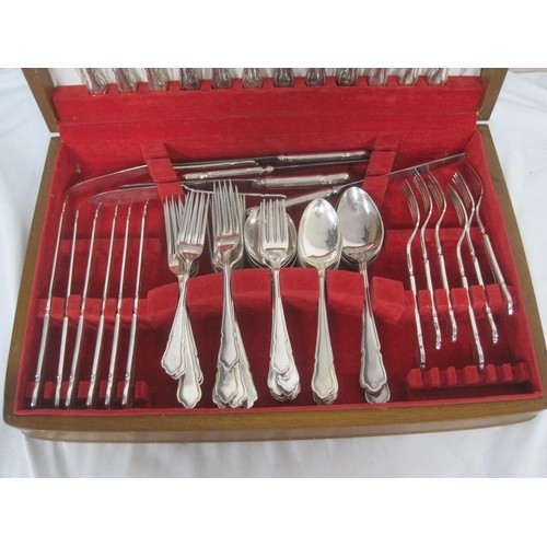 158 - A canteen of Frank Jarvis & Co cutlery in presentation box