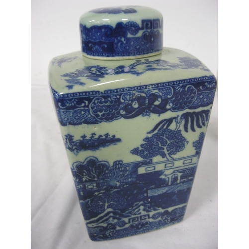 202 - A pair of Oriental style 19th century pieces of porcelain: one a blue & white lidded pot, the other ... 