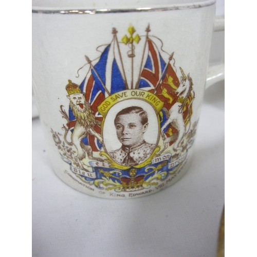 109A - A selection or Royal commemorative ware including a Queen Victoria Diamond Jubilee Plate, a Queen El... 