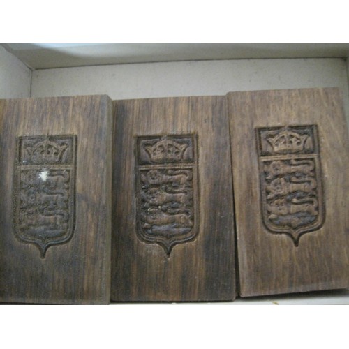 41 - Carved hardwood panels Royal Coat of Arms of England. Seventeen panels each having three Lions with ... 