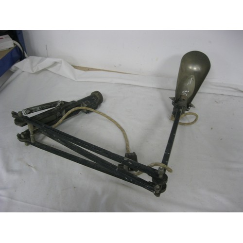 71 - (478) A WW2 period Herbert Terry & Sons Air Ministry anglepoise lamp as used by Lancaster Bomber nav... 