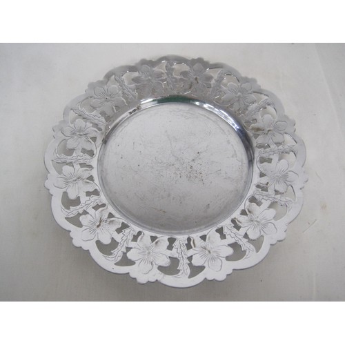 5 - A cased silver plate communion set in good order