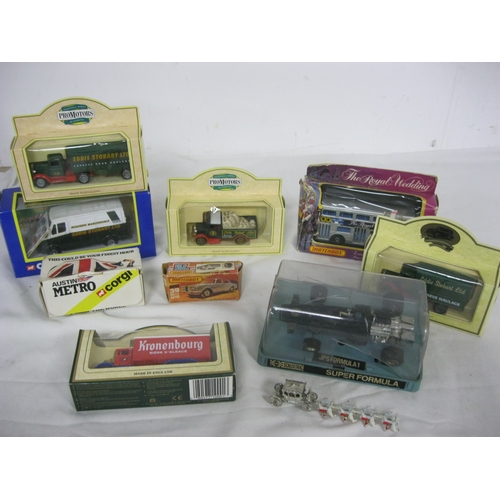 49 - A small assortment of boxed die cast toy cars plus a Scalextric JPS Lotus in plastic case, a/f