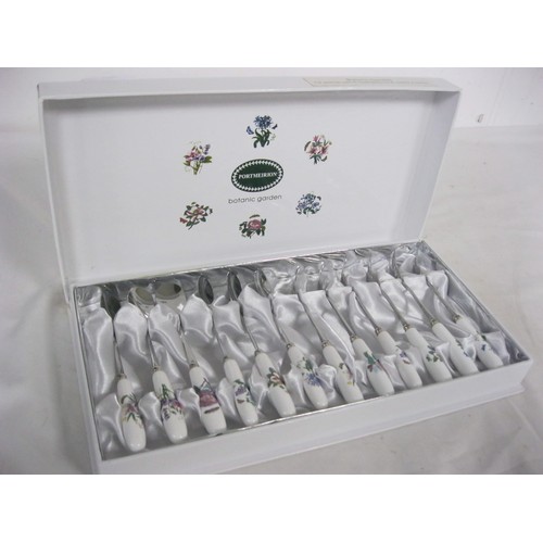 41 - A Portmeirion Botanic Garden 12 piece set of ceramic handled cutlery - 6 teaspoons, 6 cake forks - i... 