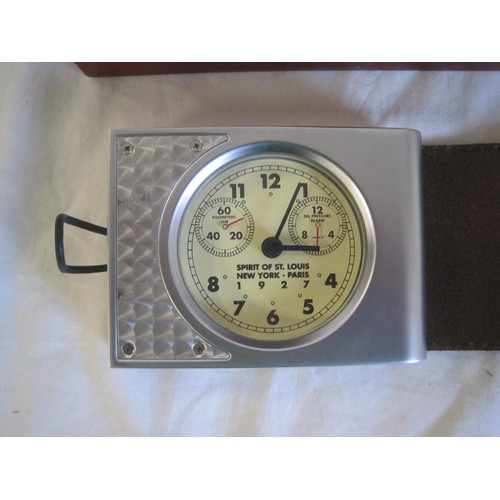 20 - American theme watches and travel clock. (1) Quartz pocket watch decorated with the Presidential sea... 