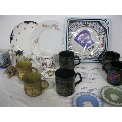 12 - A box of assorted china, some relating to Essex including a masonic plate, Wedgwood jasperware, a Co... 