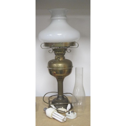 34 - Vintage table light in the form of an antique oil lamp (needs rewiring)