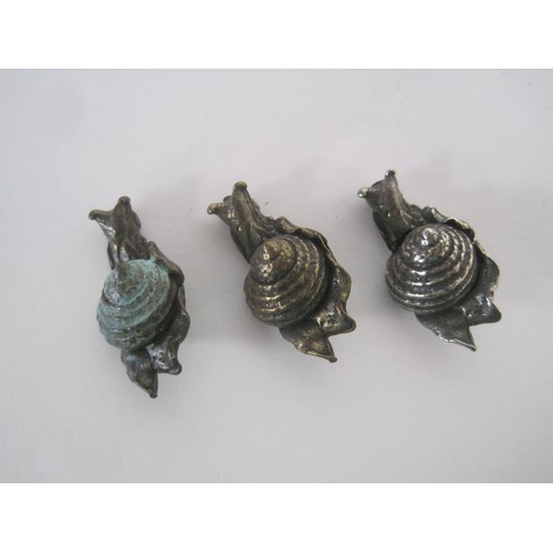 130 - Six interesting metal animal theme buttons, in grey and bronze colour metal, some with verdigris. Th... 