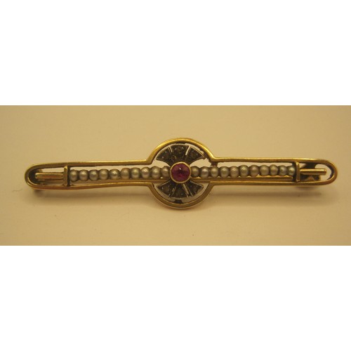 117 - Gold 9k bar brooch with Ruby and seed pearls total weight 3.12