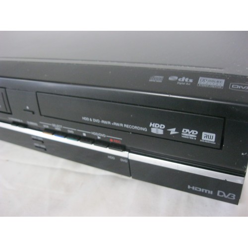 129 - A Toshiba RD-XV48DT VHS/DVD combination player/recorder (includes DVD & HDD recording), in working o... 