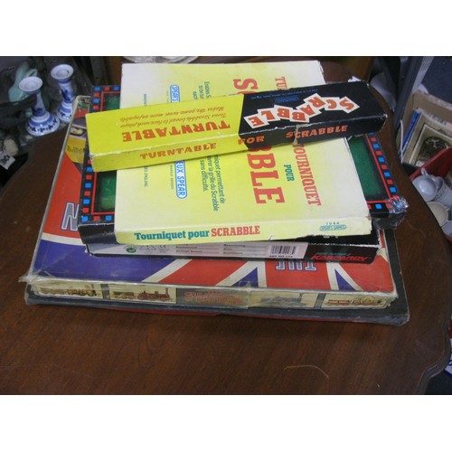 205 - A selection of vintage board games