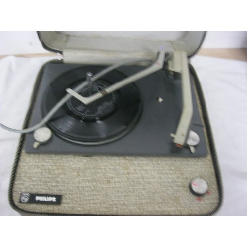 209 - A Philips suitcase record player in working order