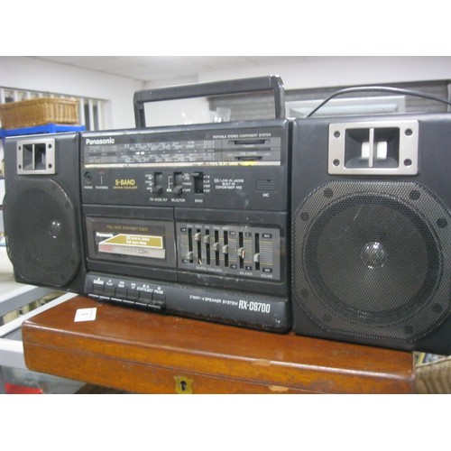 45 - A vintage Panasonic RX-CS700 stereo radio cassette 'ghetto blaster', in working order