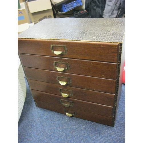 90 - A vintage oak fronted 6 drawer desktop filing drawer unit with crocodile skin effect finish