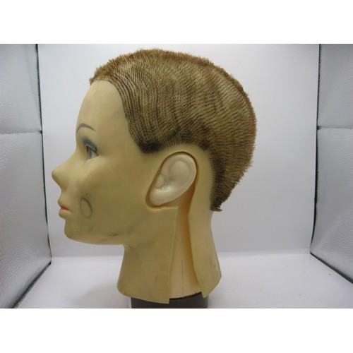 153 - Vintage vinyl (possibly) Mannequin Head