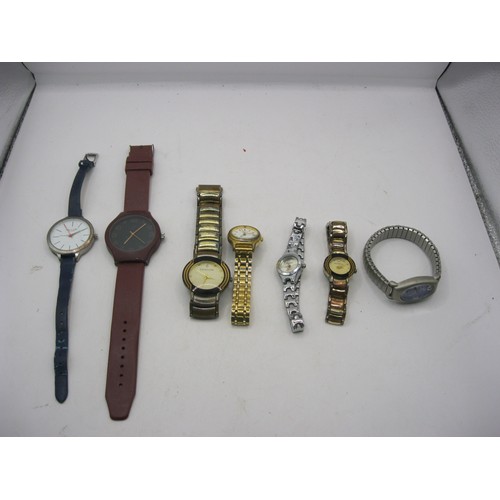 169 - A tub of watches including vintage examples